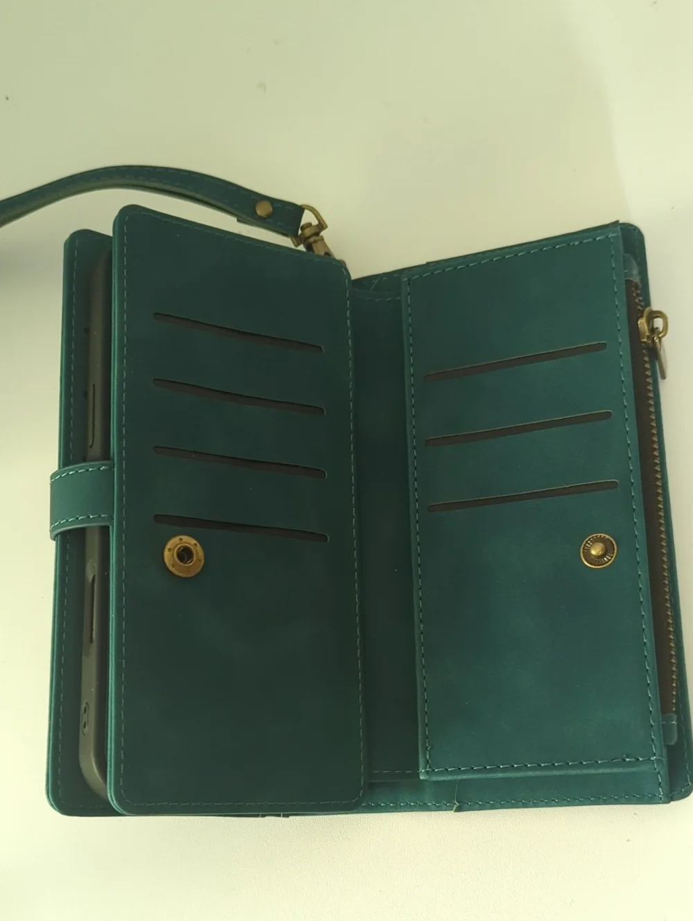 iPhone 17 Pro Max Phone Wallet Case